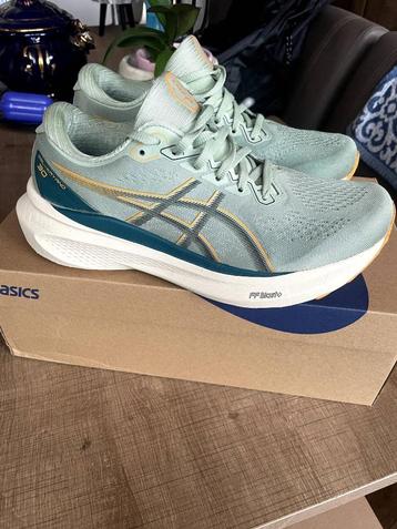 ASICS Gel Kayano 30 Hardloopschoenen Antipronatie - Maat 42, Sport en Fitness, Loopsport en Atletiek, Hardloopschoenen, Ophalen of Verzenden