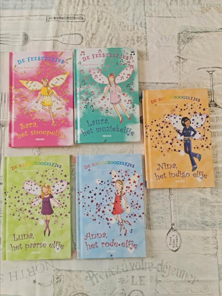 Boeken van de regenboogelfjes / feestelfjes, Boeken, Kinderboeken | Jeugd | onder 10 jaar, Zo goed als nieuw, Ophalen of Verzenden