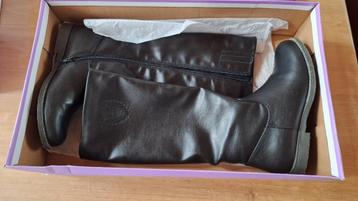 Meisjes Laarzen Mt 37 beschikbaar voor biedingen