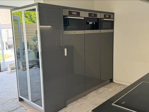 Parallel uitgeruste keuken, Huis en Inrichting, Keuken | Complete keukens, Gebruikt, Dubbelwandige keuken, Grijs, Graniet of Steen