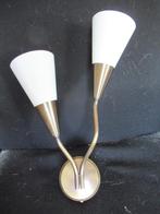 Lampe murale ht 43 cm l. 29 cm dorée et blanche bon état, Ophalen