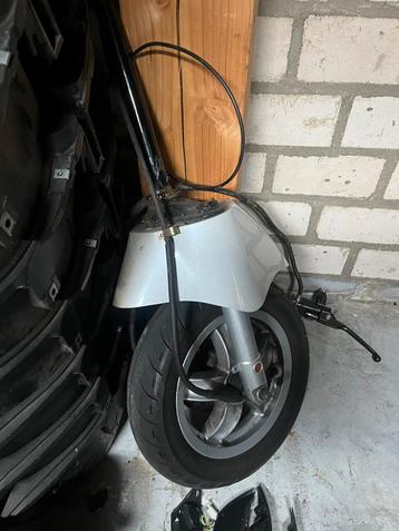 Piaggio zip voorvork (compleet) (nieuw) beschikbaar voor biedingen