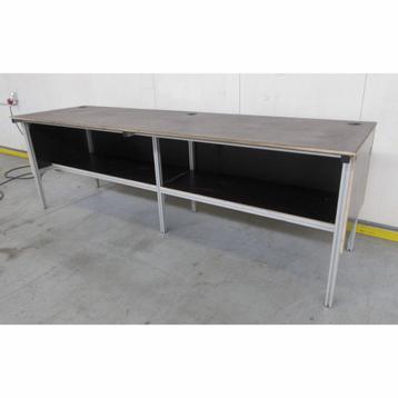 werkbank beschikbaar voor biedingen