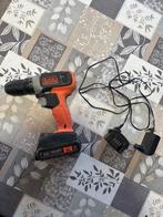 Black+Decker 18V Accu Schroefboormachine + lader, Ophalen, Zo goed als nieuw