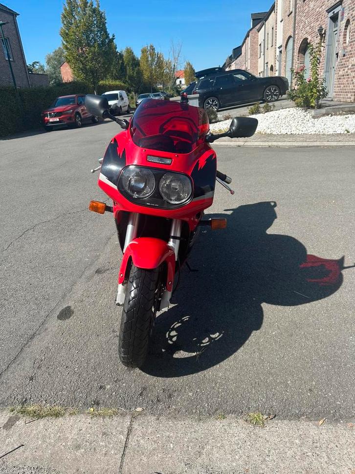 Gsxr 1100 93' + Suzuki notebook, Motoren, Motoren | Oldtimers, Overig, Ophalen