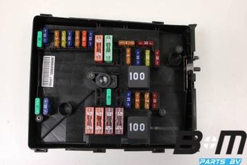 Zekeringkast in motorruimte Volkswagen Eos beschikbaar voor biedingen