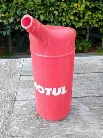 vintage oliepul MOTUL beschikbaar voor biedingen