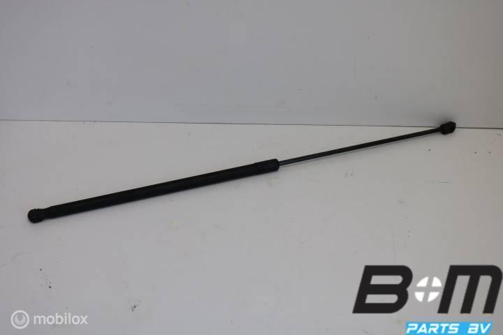 Gasdrukveer voor motorkap VW Golf 5, Auto-onderdelen, Carrosserie, Gebruikt