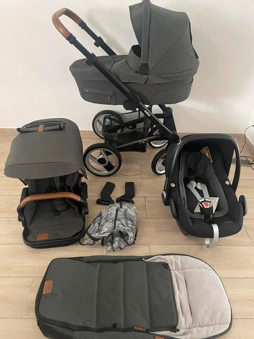 Mutsy Nio 4 Green kinderwagen 3-in-1 Complete, Kinderen en Baby's, Buggy's, Zo goed als nieuw, Regenhoes, Ophalen