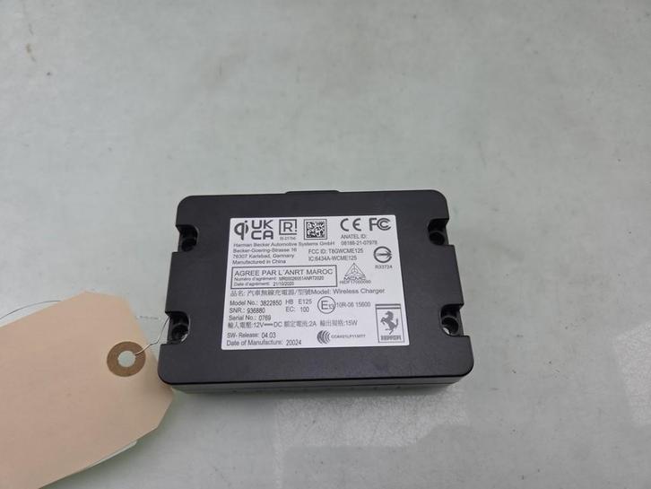 DIVERS Draadloze oplader Ferrari 296 GTS (|936880|), Autos : Pièces & Accessoires, Autres pièces automobiles, Ferrari, Utilisé