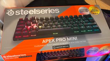 Clavier apex pro mini beschikbaar voor biedingen