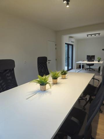 Vergadertafel 6 personen wit 280l x74h beschikbaar voor biedingen
