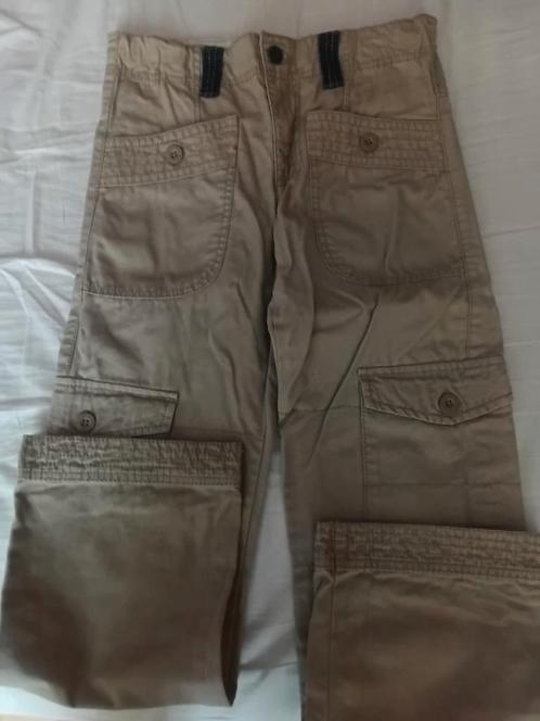Pantalon beige moyen garçon Okaidi large 10ans (138)., Kinderen en Baby's, Kinderkleding | Maat 140, Zo goed als nieuw, Jongen
