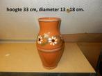 nr.596 - Bruine stenen vaas met decoratieve bloemen, Huis en Inrichting, Woonaccessoires | Vazen, Zo goed als nieuw, Ophalen