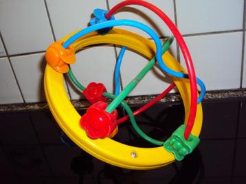 fisher price, grote gele kralen bal *Vintage* beschikbaar voor biedingen