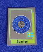 Panini sticker voetbal  ' Euro 80 - badge Zweden '  -nieuw-, Hobby en Vrije tijd, Ophalen of Verzenden, Nieuw, Sticker