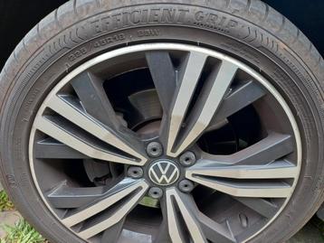 Velgen Volkswagen zomerbanden beschikbaar voor biedingen