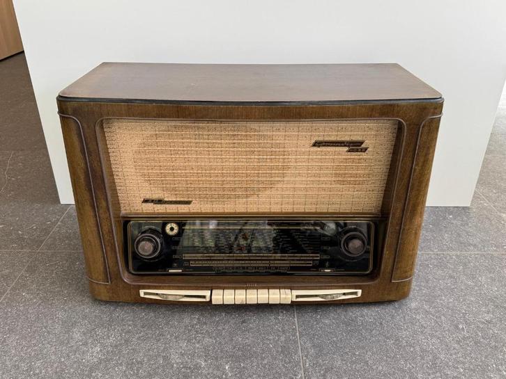 Vintage Grundig 4035 buizenradio (1955) – retro topstuk!, Antiek en Kunst, Antiek | Tv's en Audio, Ophalen