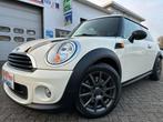 MINI One 1.6i One Cooper In Top Condietie, Auto's, Voorwielaandrijving, Stof, Zwart, 4 cilinders