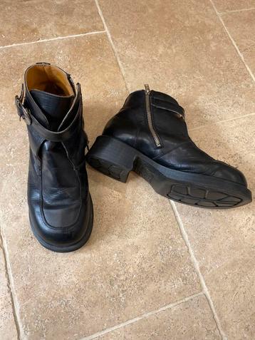 Dr. Martens 8 - Dokter Martens 41,5 beschikbaar voor biedingen