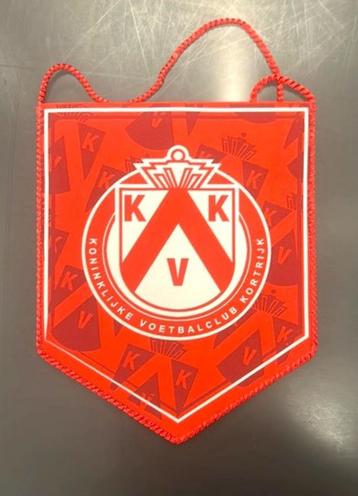 KVK KV Kortrijk vintage voetbal vaandel beschikbaar voor biedingen
