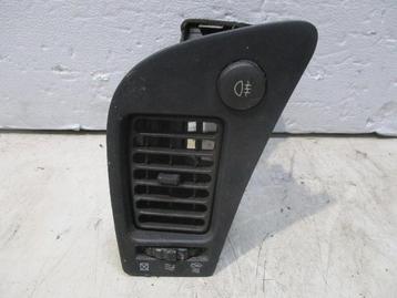 AERATEUR TABLEAU DE BORD GAUCHE Celica (T20) (55650-20261), Utilisé, Toyota