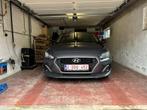 Hyundai i30 Fastback, Argent ou Gris, Euro 6, Carnet d'entretien, Noir