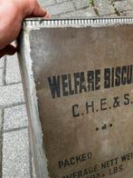 Boîte en fer blanc britannique de biscuits sociaux 1944 WW2, Armée de terre, Enlèvement ou Envoi