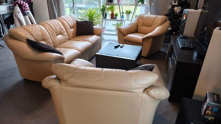 3+1+1 beige leren bank en fauteuils in goede staat, Huis en Inrichting, Zetels | Zetels, Gebruikt, Rechte bank, Vierpersoons of meer