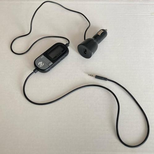 Auto USB oplaad poort met mini jack naar FM transmitter, Autos : Divers, Accessoires de voiture, Comme neuf, Enlèvement