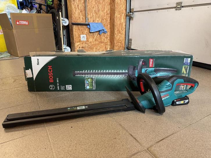Bosch AHS 50-20 LI – accuheggenschaar (blad 50 cm), Jardin & Terrasse, Taille-haies, Comme neuf, Batterie, Enlèvement