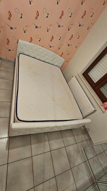 Grote bed voor kinderen. beschikbaar voor biedingen