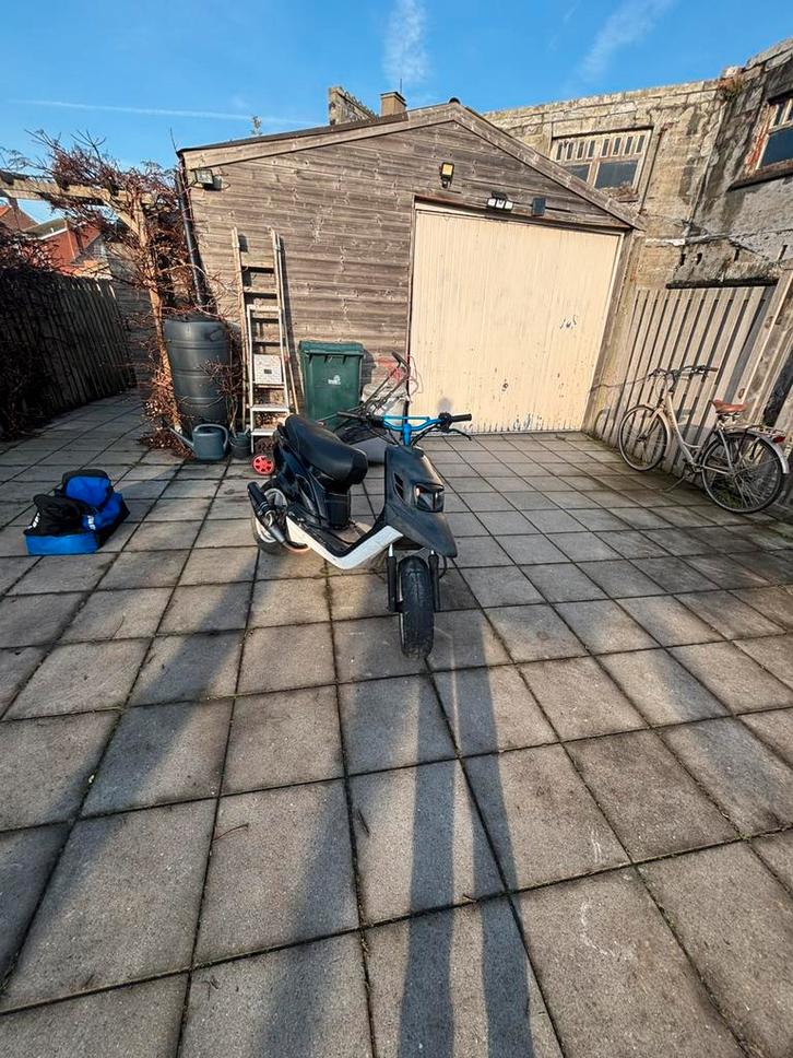 Mbk booster 2004, Fietsen en Brommers, Brommeronderdelen | Scooters, Gebruikt, Yamaha, Blok, Ophalen