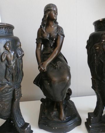 decoratieve beelden beschikbaar voor biedingen