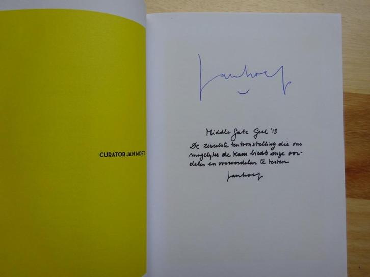 Middle Gate / Geel 2013 / Jan Hoet corator /signed, Boeken, Kunst en Cultuur | Beeldend, Zo goed als nieuw, Schilder- en Tekenkunst
