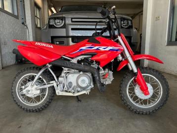Hond CRF 50F, Bijna nieuw cross motortje in zeer goede staat beschikbaar voor biedingen