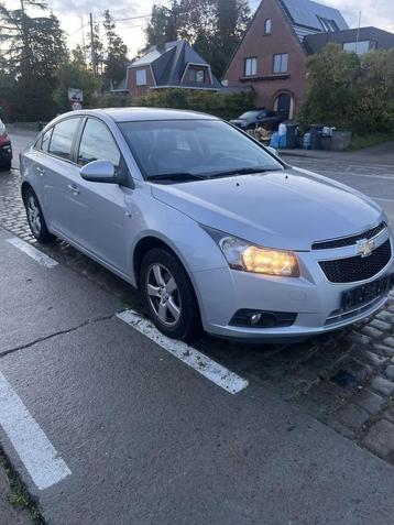 Chevrolet Cruze Cruze 1.8 LTZ / LEATHER / ALU / AC beschikbaar voor biedingen