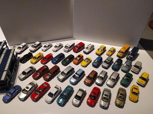 Collectie van 43 gedetailleerde kleinere auto's, Hobby en Vrije tijd, Modelauto's | Overige schalen, Zo goed als nieuw, Auto, Ophalen of Verzenden