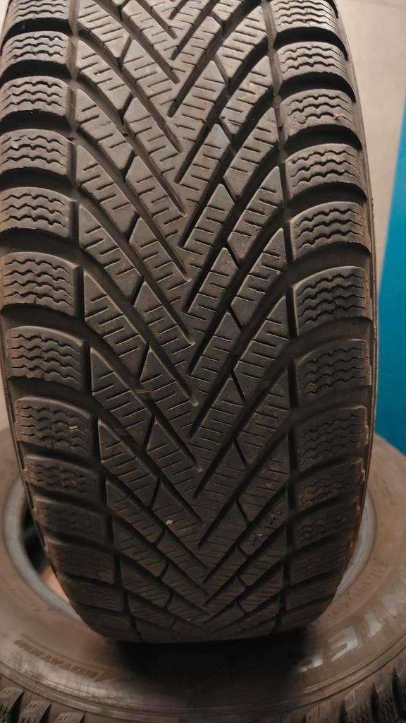 205/55r16 91h Pirelli 40€ chacun avec sièges 20555r16, Autos : Pièces & Accessoires, Commande, Enlèvement ou Envoi