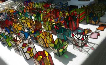 Glazen Theelichtjes en Geluksengeltjes voor kerstmissfeer! beschikbaar voor biedingen