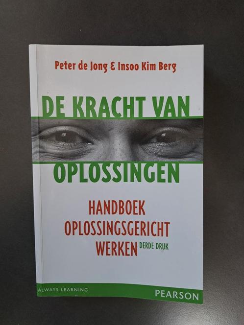 Boek - De kracht van oplossingen, Livres, Psychologie, Utilisé, Enlèvement ou Envoi