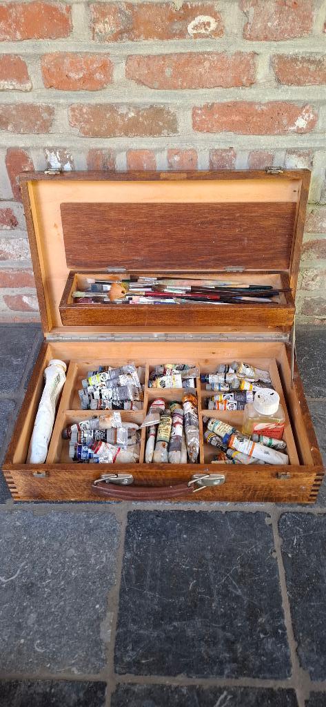 Vintage schilderskist/koffer met verftubes en borstels, Antiek en Kunst, Curiosa en Brocante, Ophalen of Verzenden