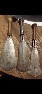 Couteaux africains Yakoma, Antiquités & Art, Art | Art non-occidental, Enlèvement ou Envoi