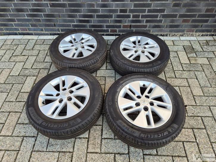 Set velgen Toyota Auris / Corolla verso 15 inch 6mm €150, Autos : Pièces & Accessoires, Pneus & Jantes, Pneus et Jantes, Véhicule de tourisme