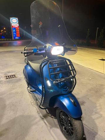 Vespa Sprint A Klasse beschikbaar voor biedingen