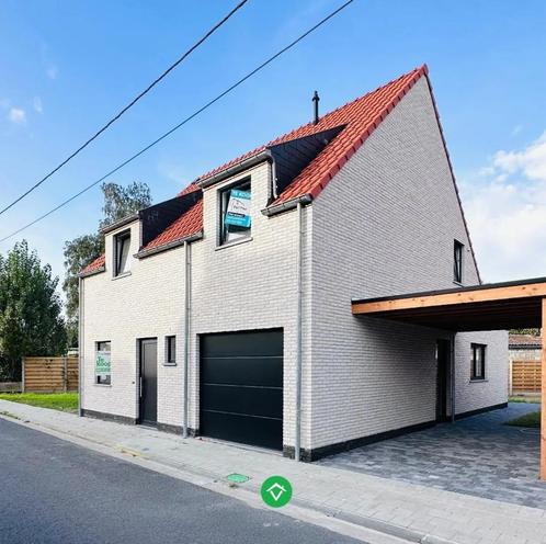 ALLEENSTAANDE NIEUWBOUWWONING MET 3 SLPKS + GARAGE KOEKELARE, Immo, Maisons à vendre, Province de Flandre-Occidentale, 200 à 500 m²