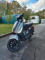 2022 - B-klasse Scooter - GTS Bravo, Fietsen en Brommers, Ophalen, Zo goed als nieuw