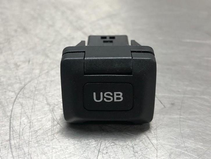DIVERSEN AUX/USB aansluiting Civic (FK1 / 2/3) (|K142041|), Auto-onderdelen, Overige Auto-onderdelen, Honda, Gebruikt