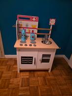 Keukentje uit hout + toebehoren, Ophalen, Zo goed als nieuw, Hout