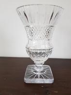 Vase en cristal (Bohème). Hauteur 24,5cm., Enlèvement